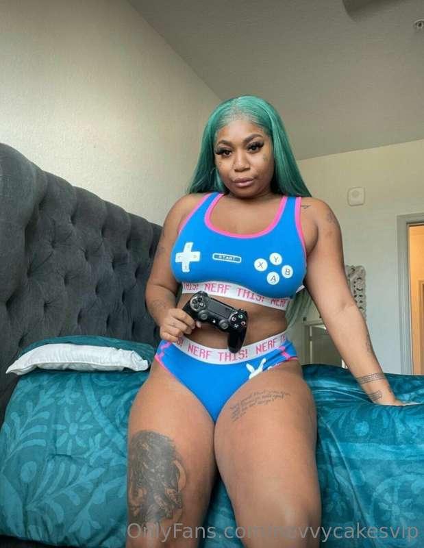 Do you want to play with me? 😳