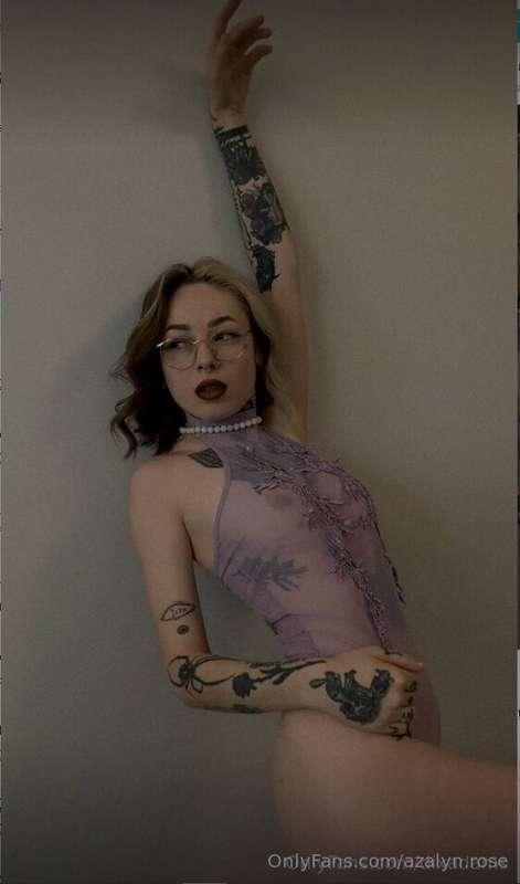 Go DM👌🏻I don't bite (unless you ask for it🙈)🫡I respond perso..