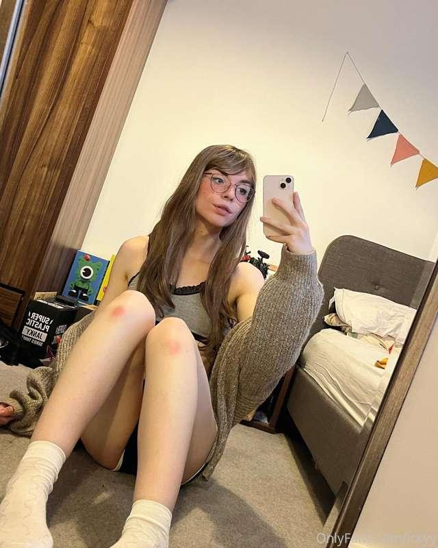 ickyy image #0