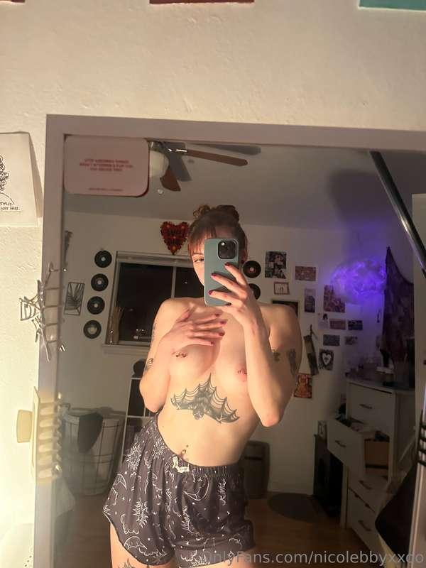 nicolebbyxxoo image #1