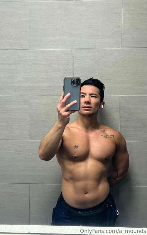 Exclusive for OnlyFans 👦🏻