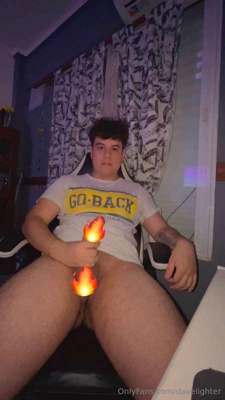 Hiii i am @tojihot 😍 cute boy big white dick for you🔥🤭FREE S..
