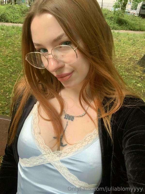 Do you like how I look in glasses?🤓