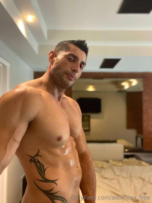 ## @EliseoantoniovazquezThe best STRIPPER SHOW 🎖️!!!🔥🔥ELÍSEO..