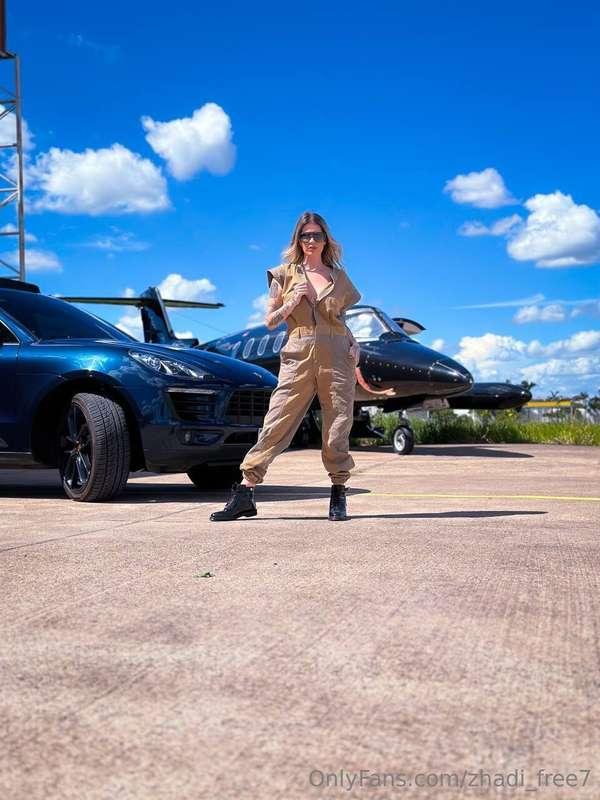** ✈️ This hot pilot👩🏼‍✈️is ready to taken off! 
Jump on boa..