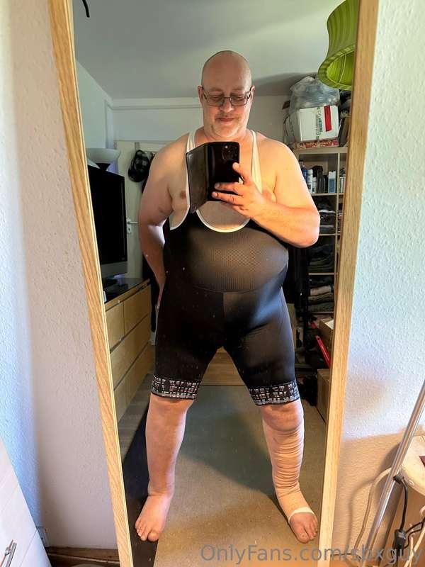 New Singlet from FatLadAtTheBack.com 😜 📷