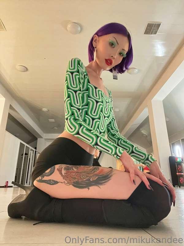 I challenge you to send me your BEST cock pic right now! 😈👄🍆