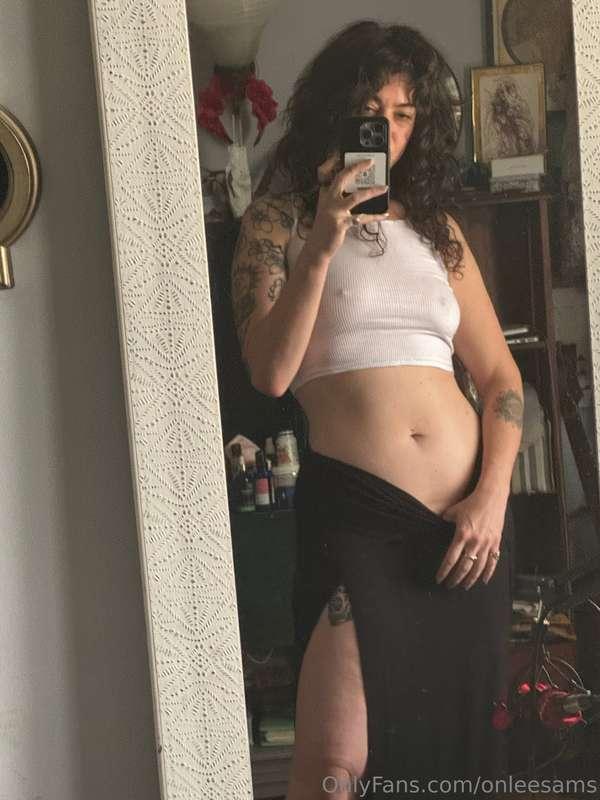 Getting undressed for bed but serving real Al Bundy energy l..