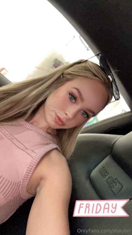 LIVE TONIGHT!! I am going live tonight at 8pm MST tonight!! ..