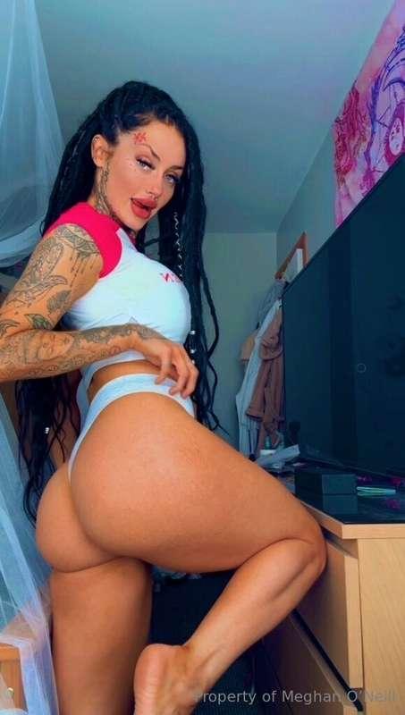 Peachy 🍑🥵