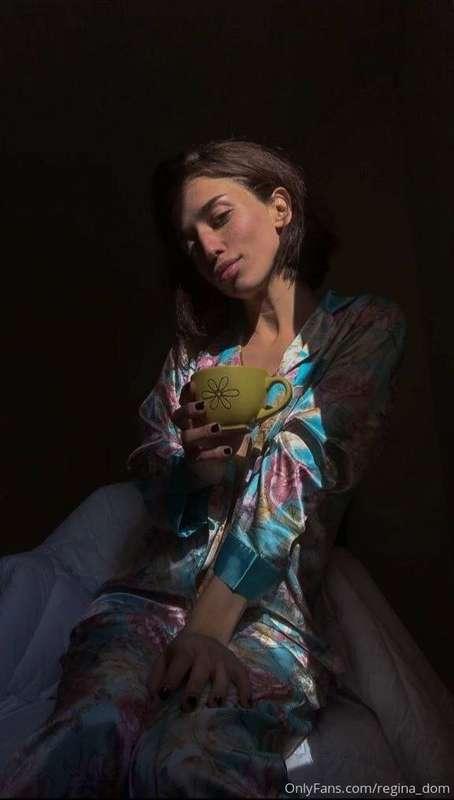 I am Sonya the enchantress ✨ turning water into wine and sof..
