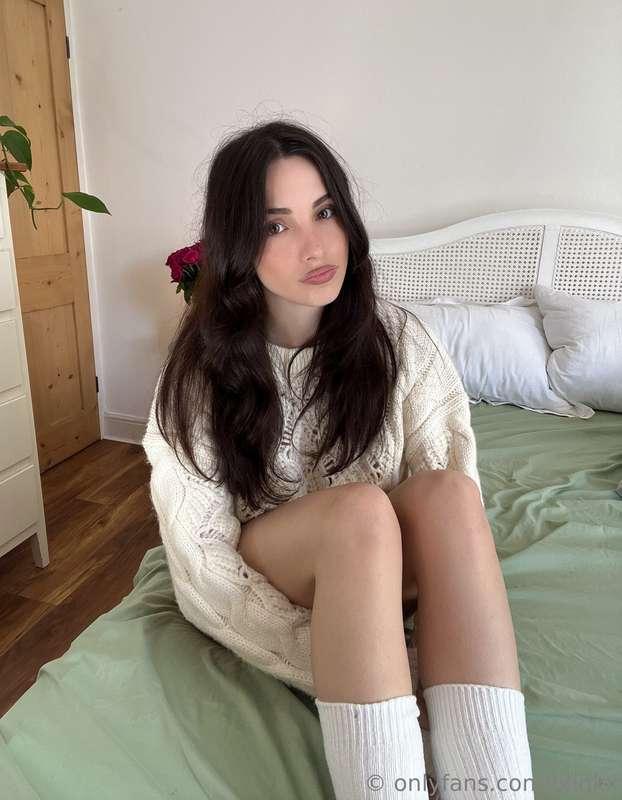 Tell me all your wildest fantasies about me at https://onlyf..