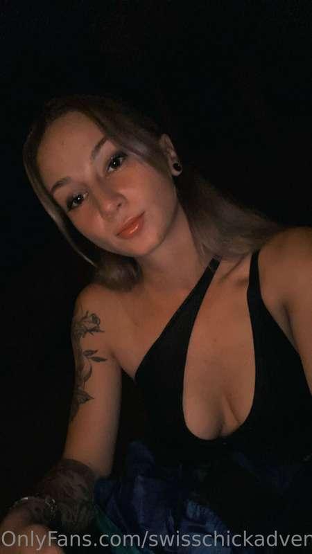 Just vibin 🫶🏼 felt cute 🤭 #cute #evening #outfit #pretty