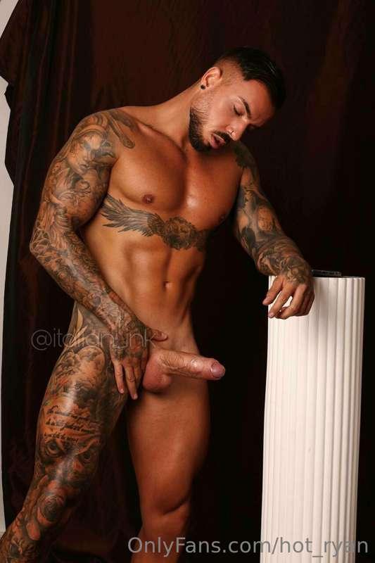hot_ryan image #4