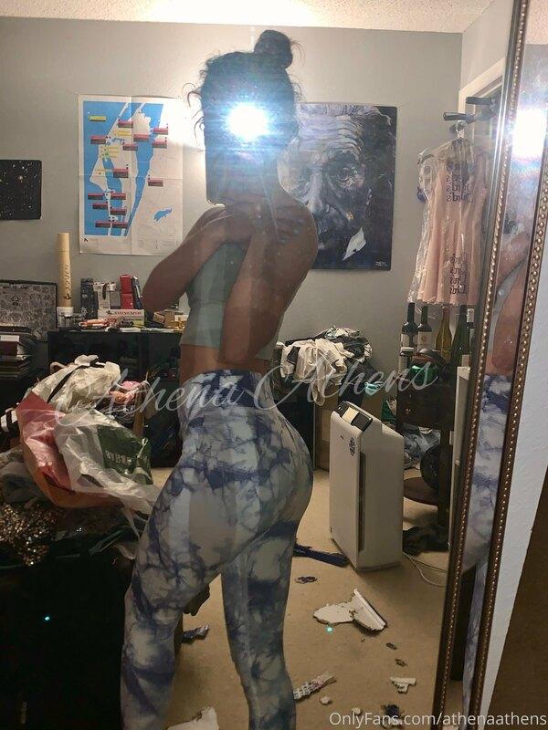 Today’s gym outfit??? 

Please excuse the mess, my puppy enj..