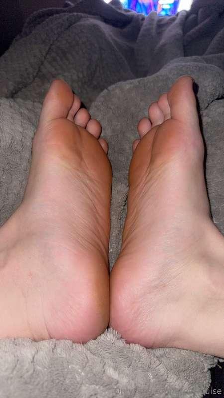 🦶 🦶