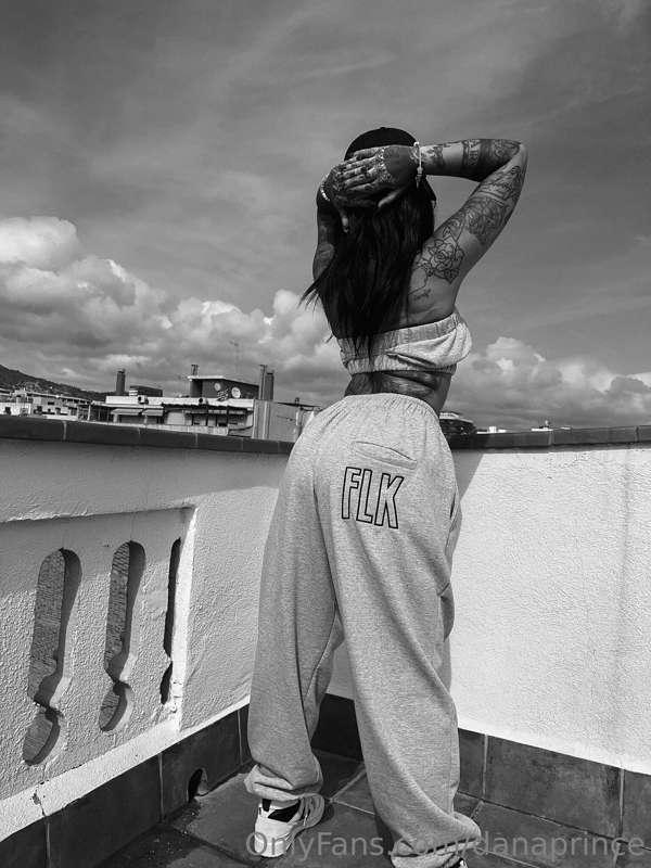 would you like to make me yours in a video call?? 🙈