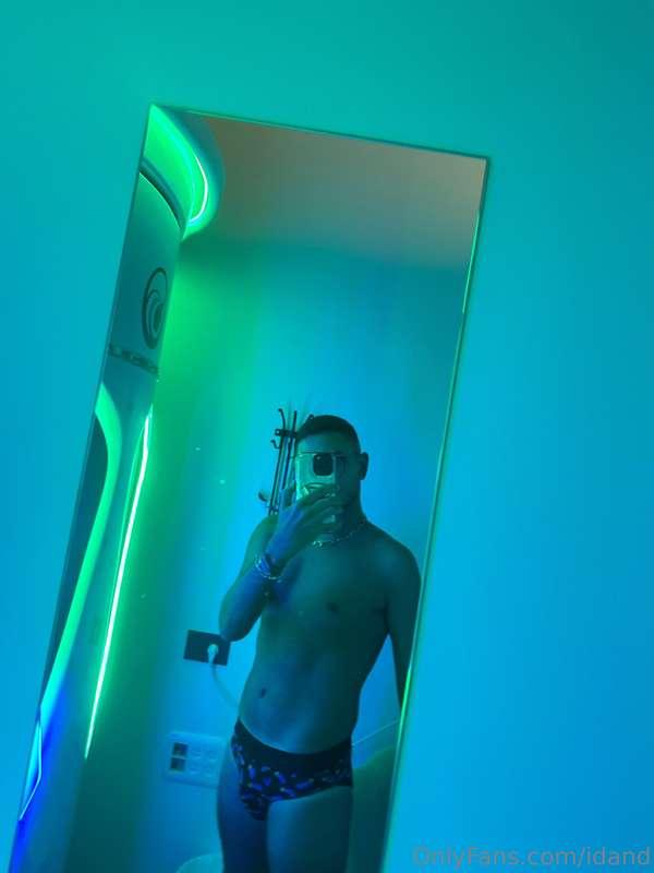 My eggplant is hot 🍆