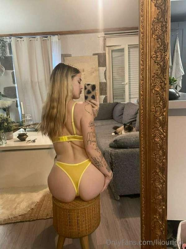 My buns and melons are on today's menu💦