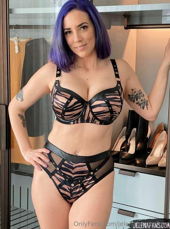 Head over to @jelenajensen if you want to take this off of m..