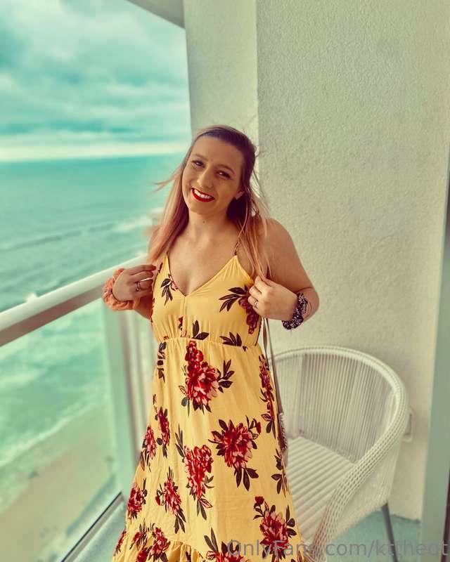 BEACH DAY 🏝 💦 🌊