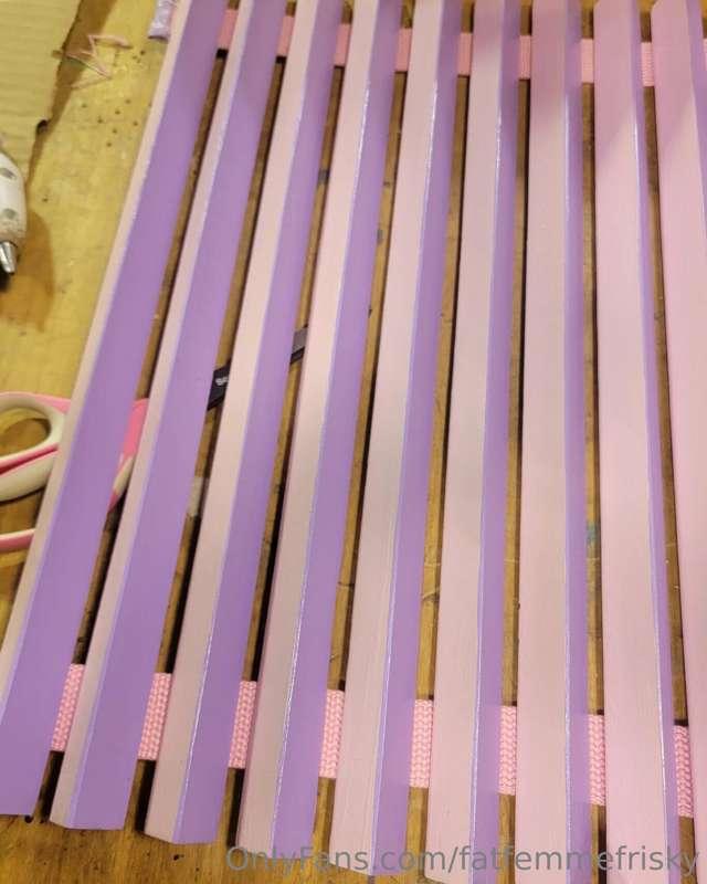 Forgot to show you guys the pretty pink kneeling board I mad..