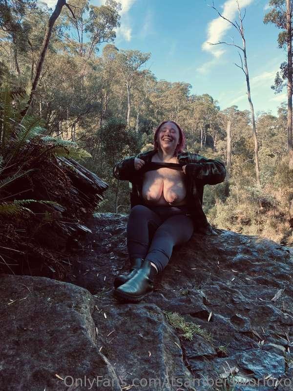 itsambersworldxo image #1