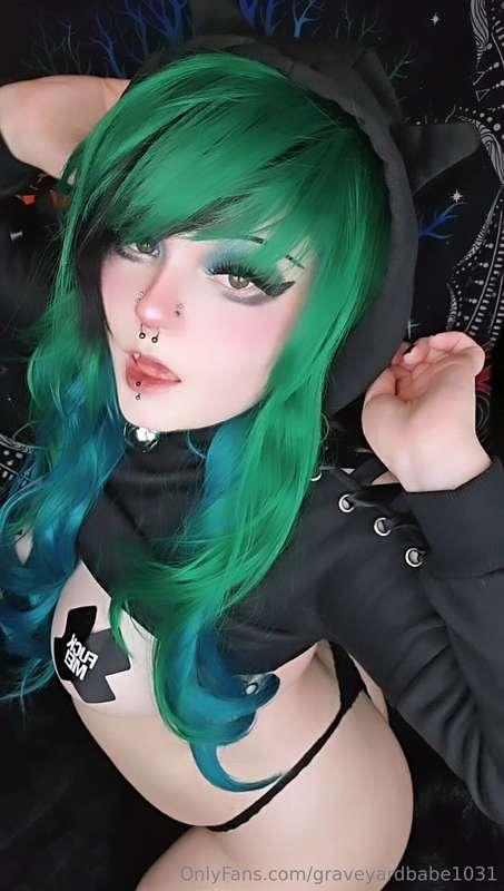 graveyardbabe1031 image #4