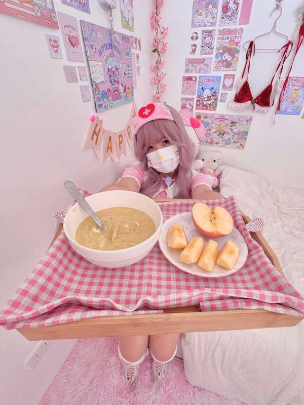 nurse sachi-chan serving big, round, &amp; wet breakfast for senpaii ✧🍲⋆🍎｡♡˚

this breakfast will definitely make senpai crave for nurse s-sa…. ~ i mean crave for more breakfast ʕっ˘ڡ˘ςʔ hihihi !!

#fyp #asian #japanese #nurse #roleplay #food #stockings #kawaii #cute #barelylegal