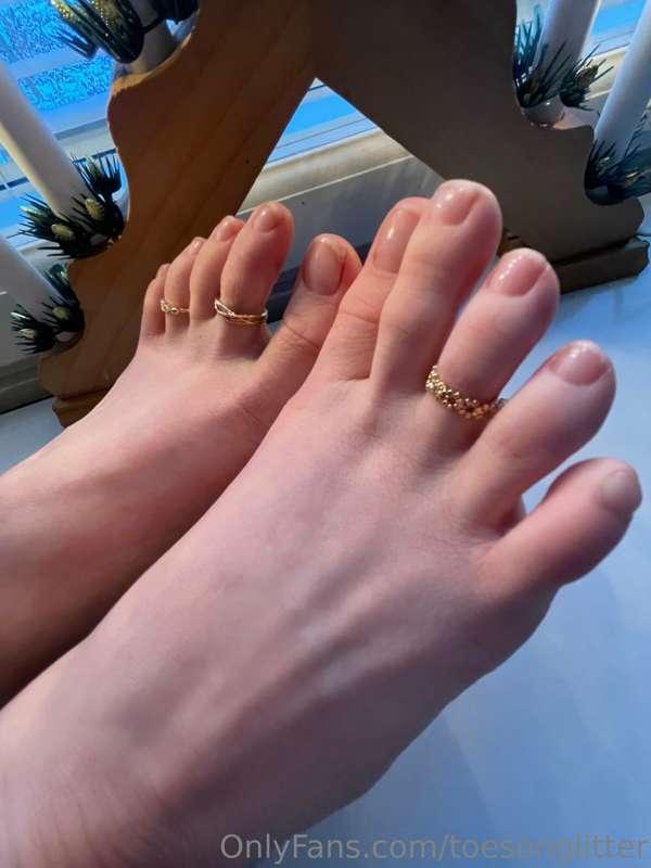 Oh how I love winter. Would you like to see me in the snow? ..