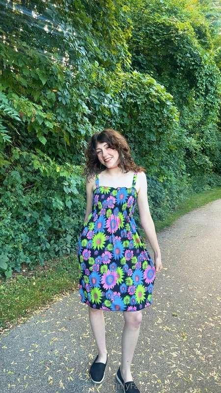 …can’t spell sundress without undress~ (; 💚💐