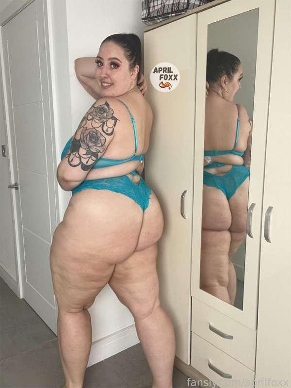 aprilfoxx image #0