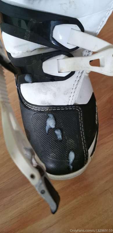 Cumshot on MX boots