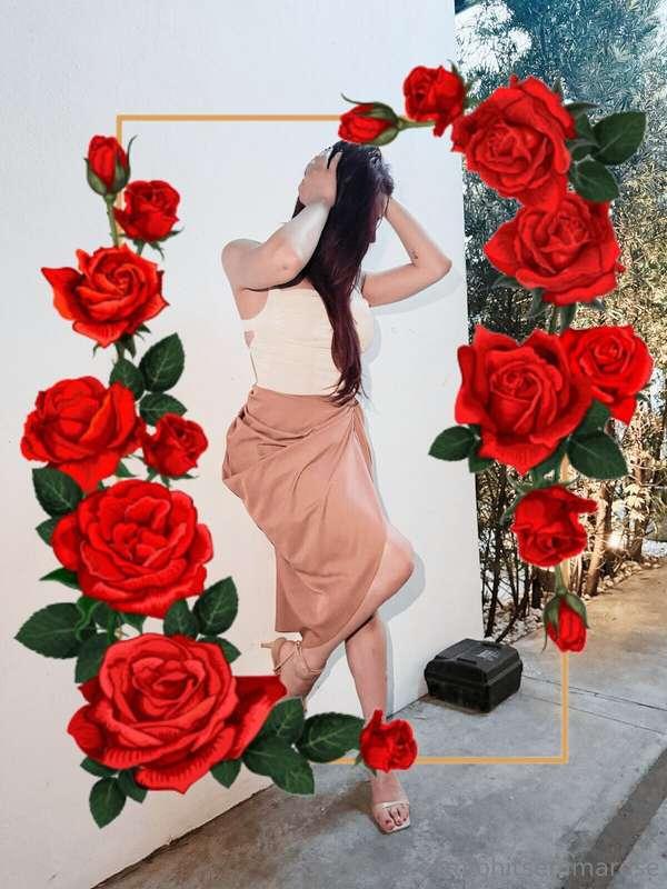 Who wants to buy me dozens and dozens of roses?!? 🌹 