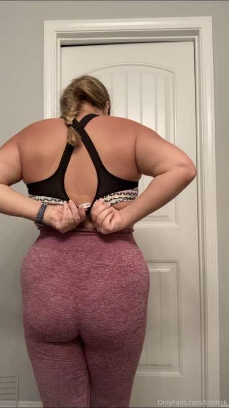 Man I’ve been working the gym hard these days!  I need a yum..