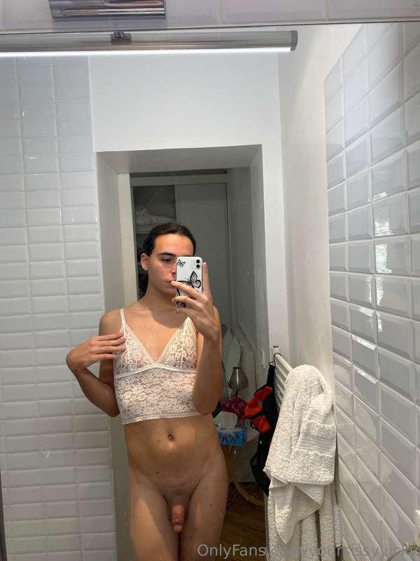 yoursissyvicky image #1