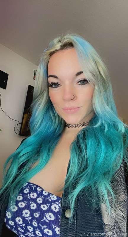 Happy Thursday baby💙 say it back
