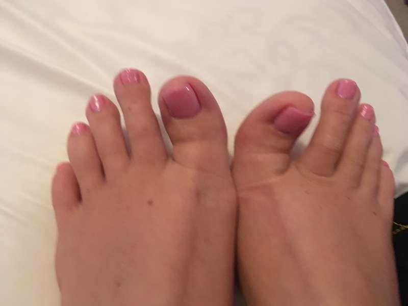 Got a pedicure today. Pink!