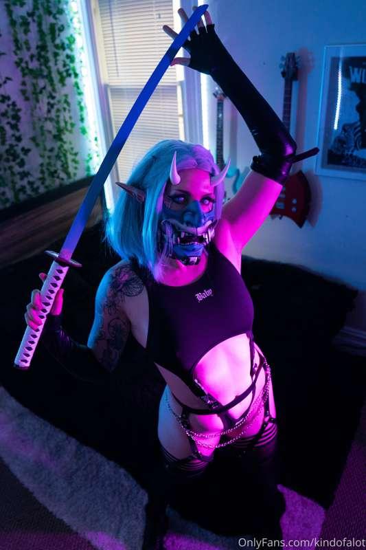 Any feet people in the group? did a cute mini set in my Oni ..