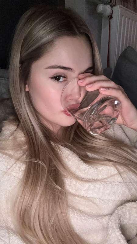 Don’t forget to drink some water 💦 