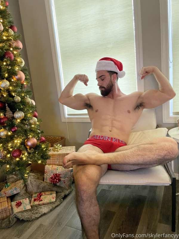 I want to be your gift this year