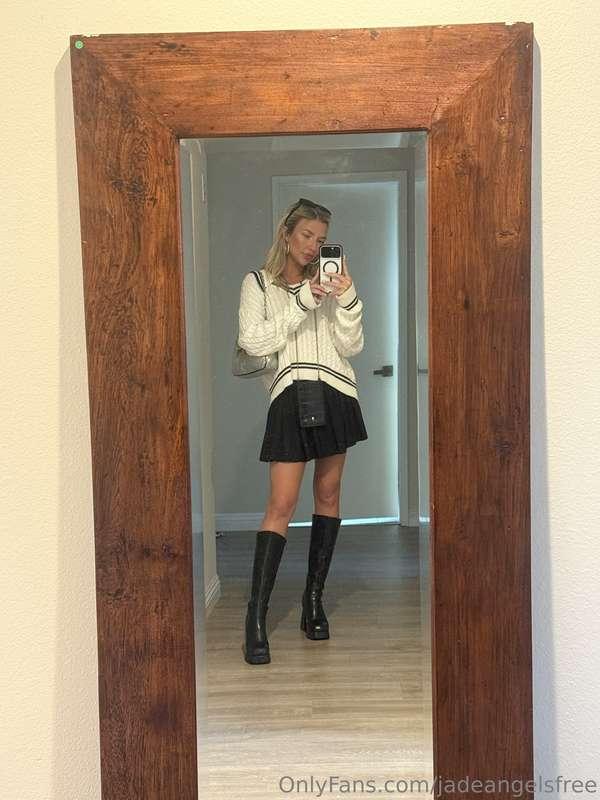 A cute selfie before heading out❤️