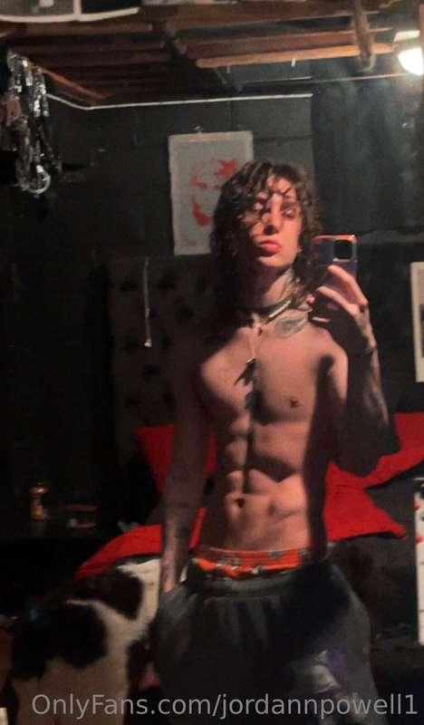 abs been toned asf lately