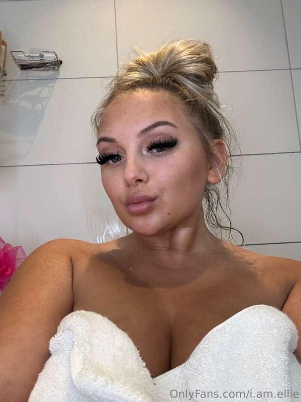 Just got out of the bath 😈