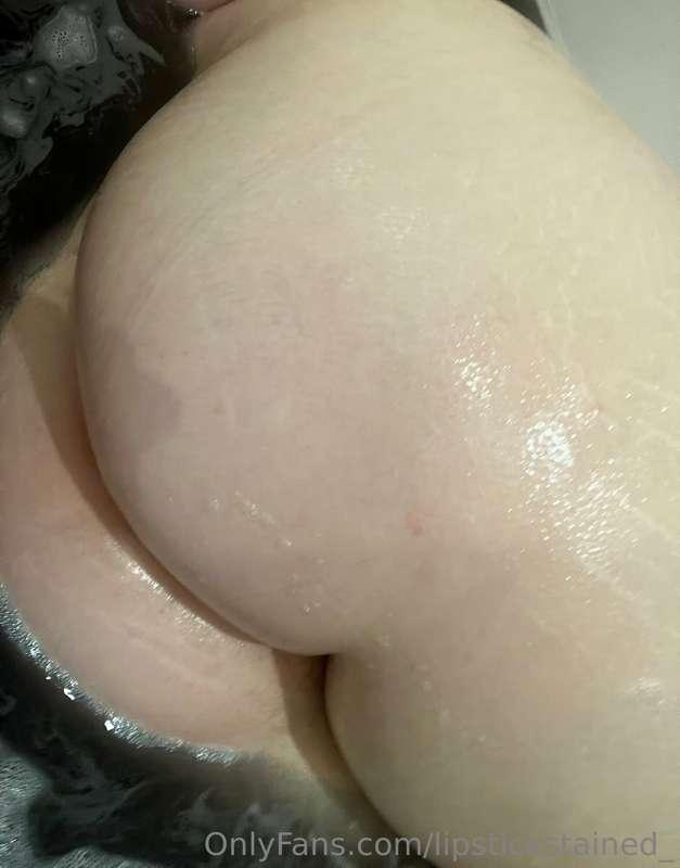 lipstickstained_ image #1