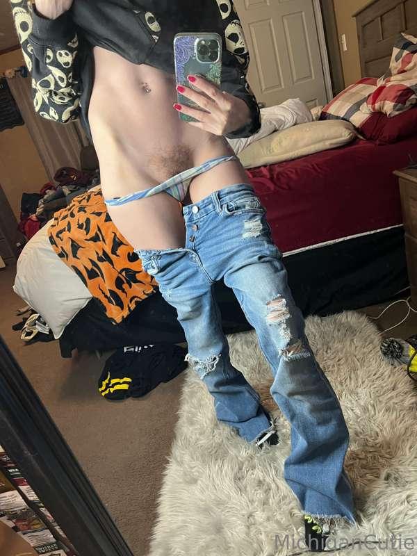 Should I do live shows on here? would you watch?