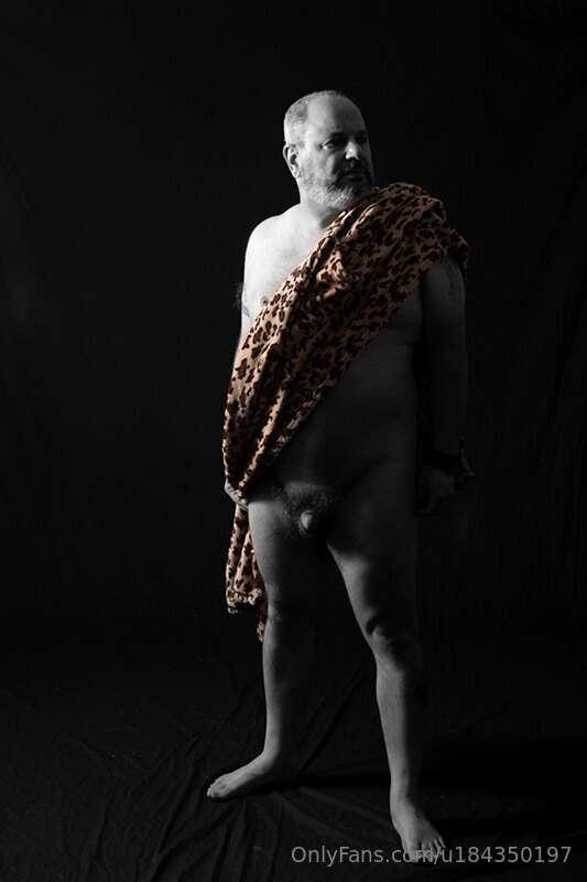 Nude with blanket2023