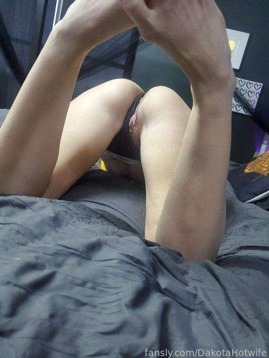 dakotahotwife image #45
