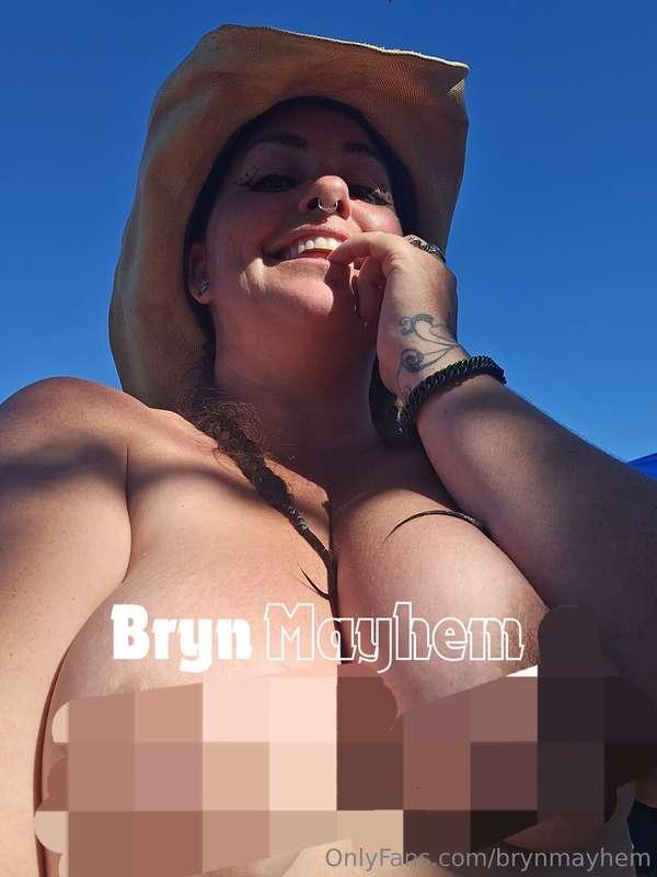 Happy Monday! Cum get half off my VIP for just a few more da..