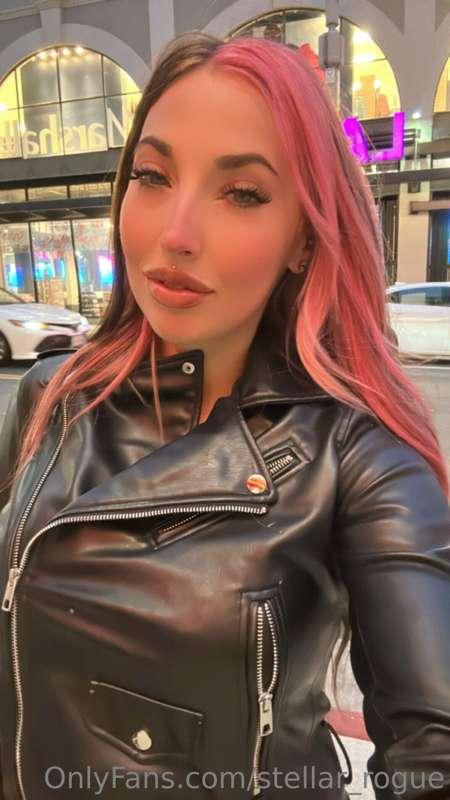 Just filmed my Hollywood cumwalk!!!